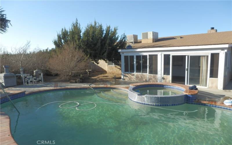 Pool & Sunroom