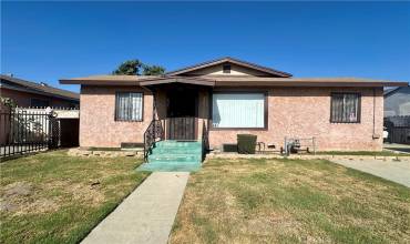 431 W Spruce Street, Compton, California 90220, 3 Bedrooms Bedrooms, ,2 BathroomsBathrooms,Residential,Buy,431 W Spruce Street,IG24221002