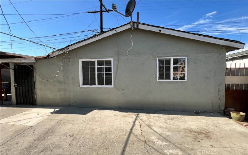 GARAGE CONVERTED UNIT