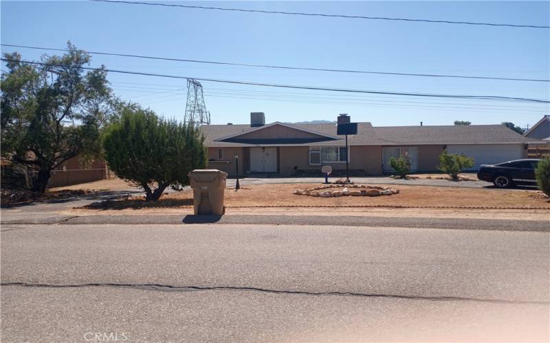 Circular driveway and side yard gate to park your RV, own entrance. discover the possibilities.