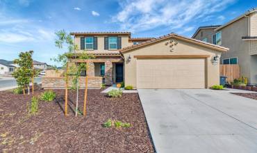 1087 Sunridge Drive, Hollister, California 95023, 4 Bedrooms Bedrooms, ,3 BathroomsBathrooms,Residential,Buy,1087 Sunridge Drive,ML81985732