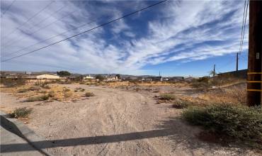 1241 Deseret Avenue, Barstow, California 92311, ,Land,Buy,1241 Deseret Avenue,HD24227959