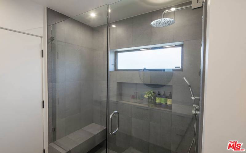 En-Suite Bathroom 2