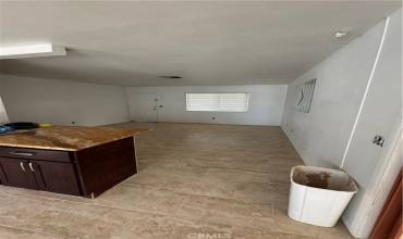 10784 Redwood Avenue, Hesperia, California 92345, 3 Bedrooms Bedrooms, ,1 BathroomBathrooms,Residential Lease,Rent,10784 Redwood Avenue,CV24228057