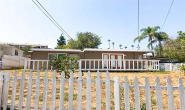 227 Hillside, Vista, California 92084, ,Residential Income,Buy,227 Hillside,NDP2409764