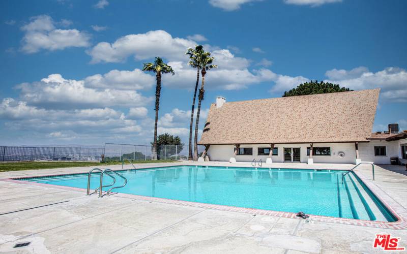 Large Community Club Pool Jacuzzi Weight Room