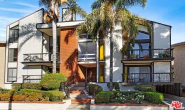 14159 Riverside Drive 202, Sherman Oaks, California 91423, 2 Bedrooms Bedrooms, ,2 BathroomsBathrooms,Residential,Buy,14159 Riverside Drive 202,24458319