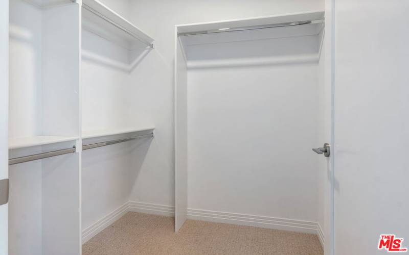 Unit 402 - Walk-in closet