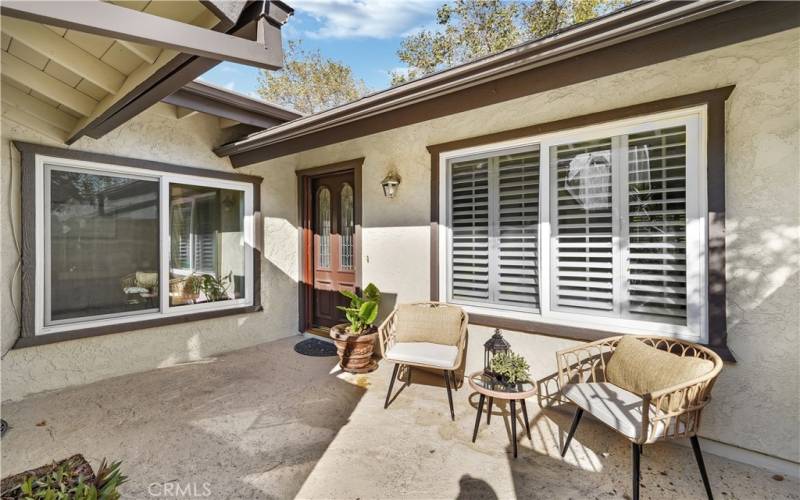 Courtyard patio entry