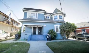 138 E 36th Place, Los Angeles, California 90011, 4 Bedrooms Bedrooms, ,2 BathroomsBathrooms,Residential Income,Buy,138 E 36th Place,DW24228332