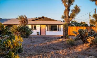 4591 Avalon Avenue, Yucca Valley, California 92284, 2 Bedrooms Bedrooms, ,1 BathroomBathrooms,Residential,Buy,4591 Avalon Avenue,JT24228052