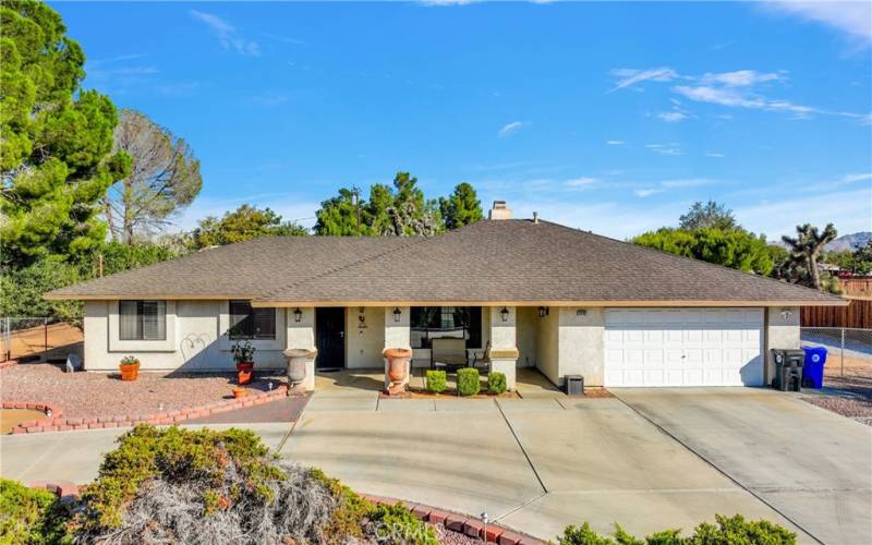 Huge Driveway and 2 Car Garage