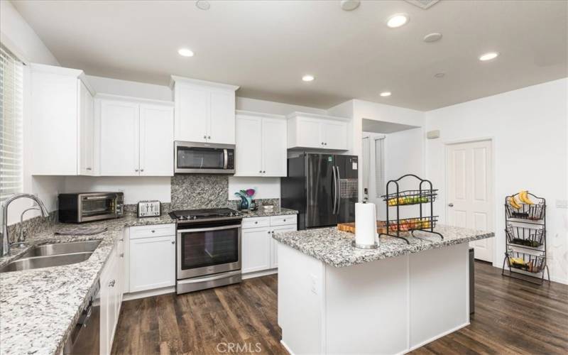 Bright kitchen with plenty of space