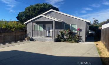 4639 1/2 La Crescenta Avenue, La Crescenta, California 91214, 2 Bedrooms Bedrooms, ,2 BathroomsBathrooms,Residential Lease,Rent,4639 1/2 La Crescenta Avenue,BB24228062