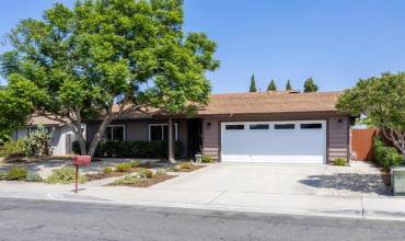 756 Sugar Pine St, Oceanside, California 92058, 3 Bedrooms Bedrooms, ,2 BathroomsBathrooms,Residential,Buy,756 Sugar Pine St,240020711SD