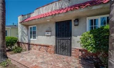 621 Magnolia Avenue, Inglewood, California 90301, 2 Bedrooms Bedrooms, ,1 BathroomBathrooms,Residential Lease,Rent,621 Magnolia Avenue,DW24229305