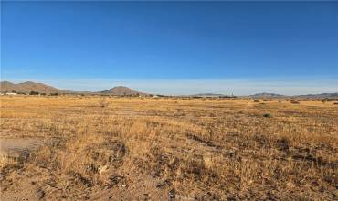 0 Zuni Road, Apple Valley, California 92307, ,Land,Buy,0 Zuni Road,HD24229331