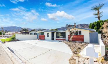 52091 Avenida Bermudas, La Quinta, California 92253, 4 Bedrooms Bedrooms, ,3 BathroomsBathrooms,Residential,Buy,52091 Avenida Bermudas,OC24229366