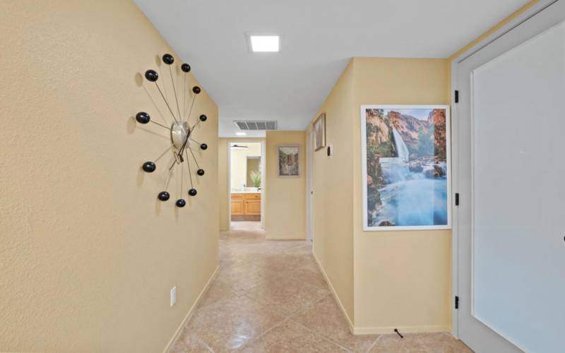 Hallway TO second Bedrooms and Bath