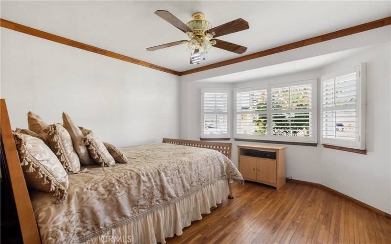 Front bedroom with view of mountains