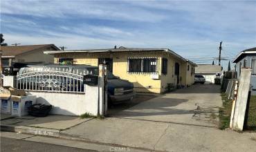 145 W 115th Street, Los Angeles, California 90061, 6 Bedrooms Bedrooms, ,3 BathroomsBathrooms,Residential Income,Buy,145 W 115th Street,OC24227541