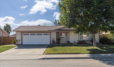 1249 Roosevelt Street, Escondido, California 92027, 4 Bedrooms Bedrooms, ,2 BathroomsBathrooms,Residential,Buy,1249 Roosevelt Street,NDP2409801