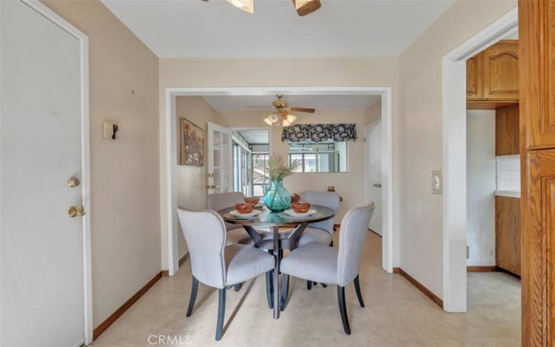 Breakfast nook adjacent to the kitchen