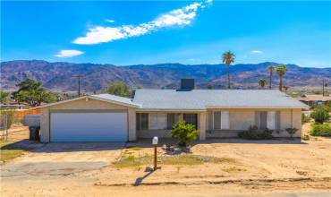 71807 Sunnyslope Drive, 29 Palms, California 92277, 4 Bedrooms Bedrooms, ,2 BathroomsBathrooms,Residential,Buy,71807 Sunnyslope Drive,JT24161012