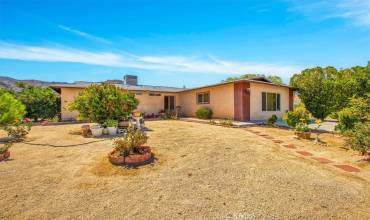 72229 Old Dale Road, 29 Palms, California 92277, 3 Bedrooms Bedrooms, ,2 BathroomsBathrooms,Residential,Buy,72229 Old Dale Road,JT24201229