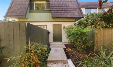 2864 E Jackson Avenue D, Anaheim, California 92806, 2 Bedrooms Bedrooms, ,1 BathroomBathrooms,Residential,Buy,2864 E Jackson Avenue D,PF24228973