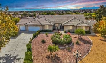 13960 Shoshonee Court, Apple Valley, California 92307, 5 Bedrooms Bedrooms, ,3 BathroomsBathrooms,Residential,Buy,13960 Shoshonee Court,HD24175389