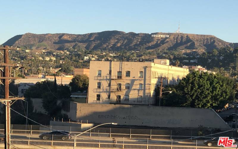 Hollywood Hills & Sign View