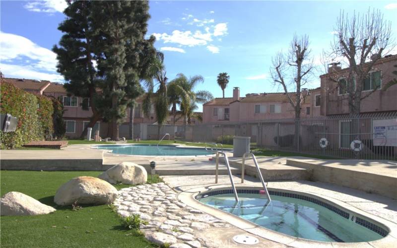 Jacuzzi and pool area