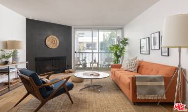 8530 Holloway Drive 307, West Hollywood, California 90069, 1 Bedroom Bedrooms, ,1 BathroomBathrooms,Residential,Buy,8530 Holloway Drive 307,24460467