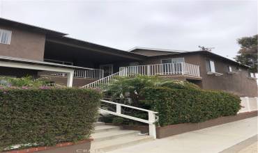 402 19th Street B, Huntington Beach, California 92648, 1 Bedroom Bedrooms, ,1 BathroomBathrooms,Residential Lease,Rent,402 19th Street B,OC24229825