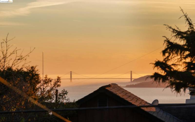 The view of the Golden Gate Bridge from the dining area never gets old.