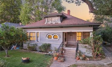 Beautiful Bungalow in Mission Inn Disctrict