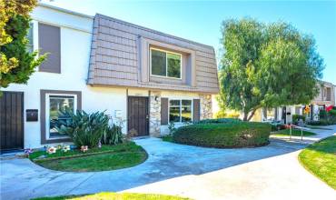 11055 Slater Avenue, Fountain Valley, California 92708, 3 Bedrooms Bedrooms, ,3 BathroomsBathrooms,Residential,Buy,11055 Slater Avenue,OC24219945