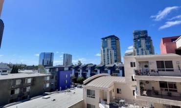 235 MARKET 510, San Diego, California 92101, 2 Bedrooms Bedrooms, ,1 BathroomBathrooms,Residential,Buy,235 MARKET 510,240026321SD