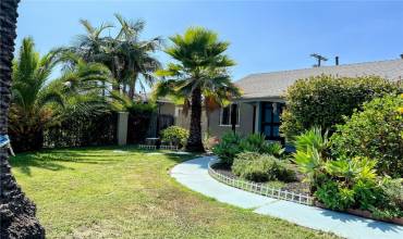 6631 Bellaire Avenue, North Hollywood, California 91606, 3 Bedrooms Bedrooms, ,1 BathroomBathrooms,Residential,Buy,6631 Bellaire Avenue,SR24229944