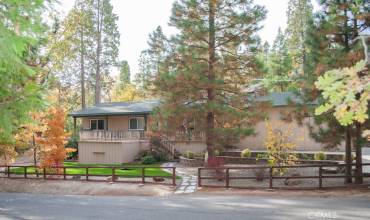 54648 Willow Cove, Bass Lake, California 93604, 3 Bedrooms Bedrooms, ,2 BathroomsBathrooms,Residential,Buy,54648 Willow Cove,FR24226585