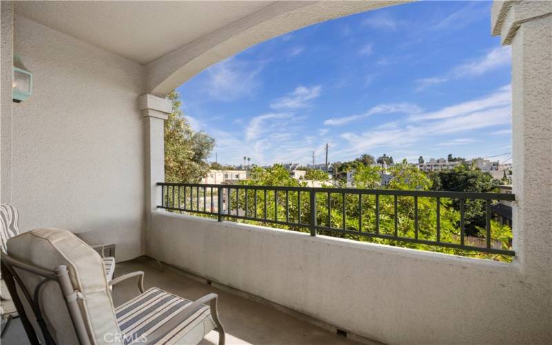 LIVING ROOM BALCONY