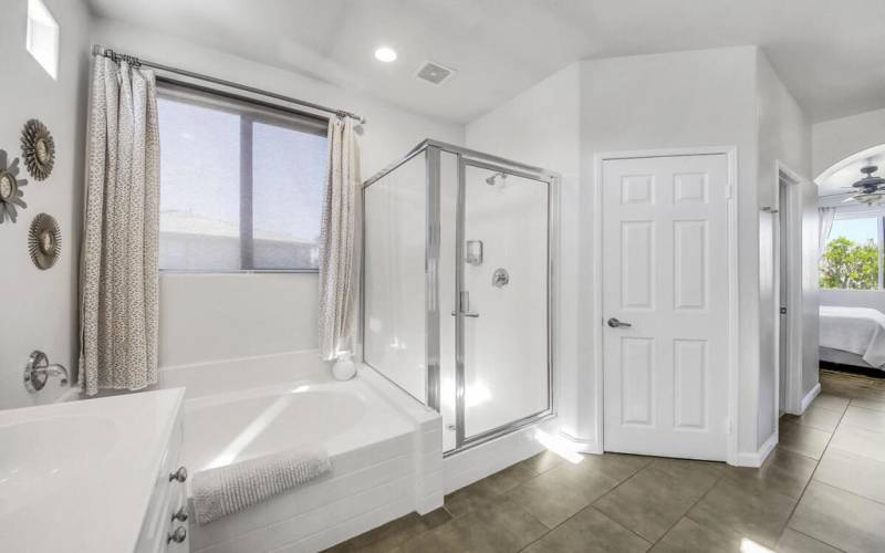 26 PRIMARY BATH MLS SIZE