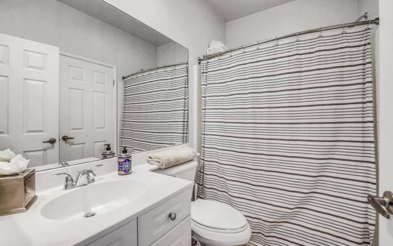 13 BATHROOM MLS SIZE