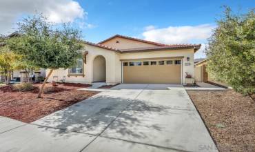 34775 Yellow Pine Road, Murrieta, California 92563, 4 Bedrooms Bedrooms, ,3 BathroomsBathrooms,Residential,Buy,34775 Yellow Pine Road,240026395SD