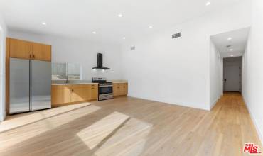 2310 1/2 Fair Park Avenue, Los Angeles, California 90041, 2 Bedrooms Bedrooms, ,1 BathroomBathrooms,Residential Lease,Rent,2310 1/2 Fair Park Avenue,24461059