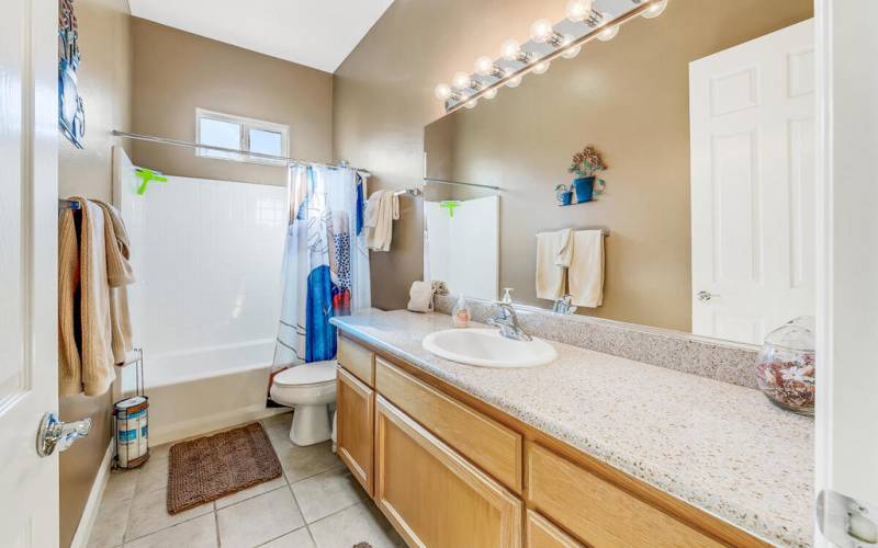 24 BATHROOM MLS