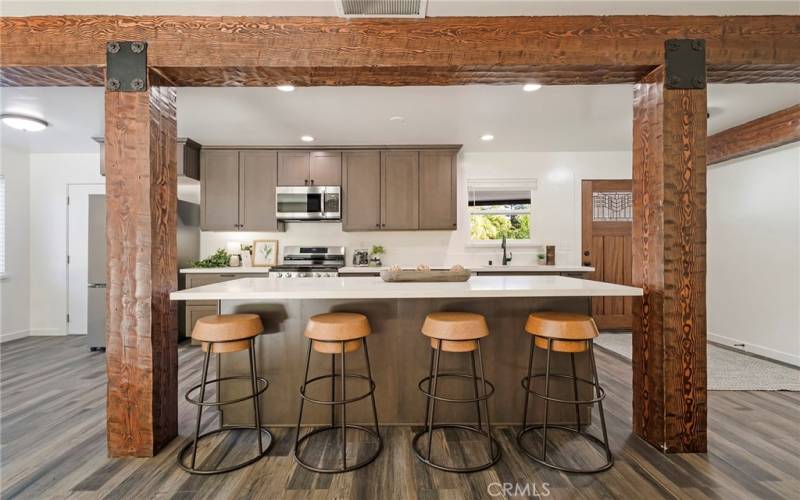 Large island with quartz countertop