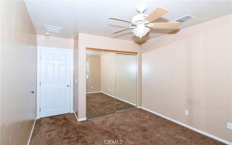 Guest bedroom #2 closet