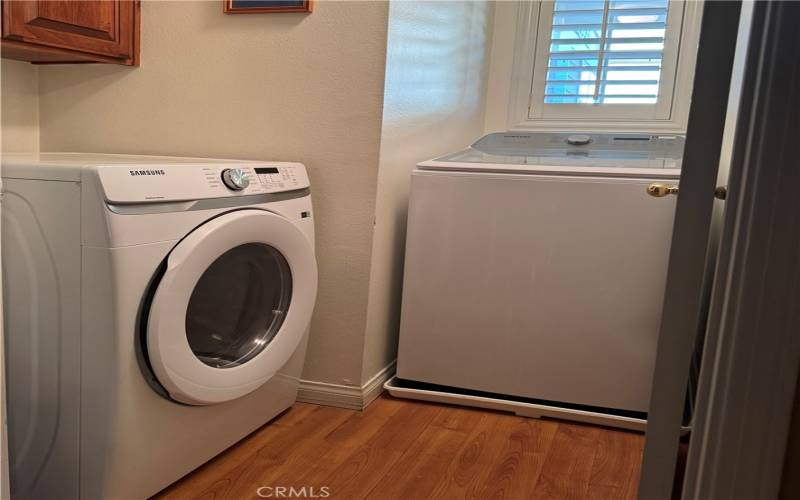 Laundry room, appliances included